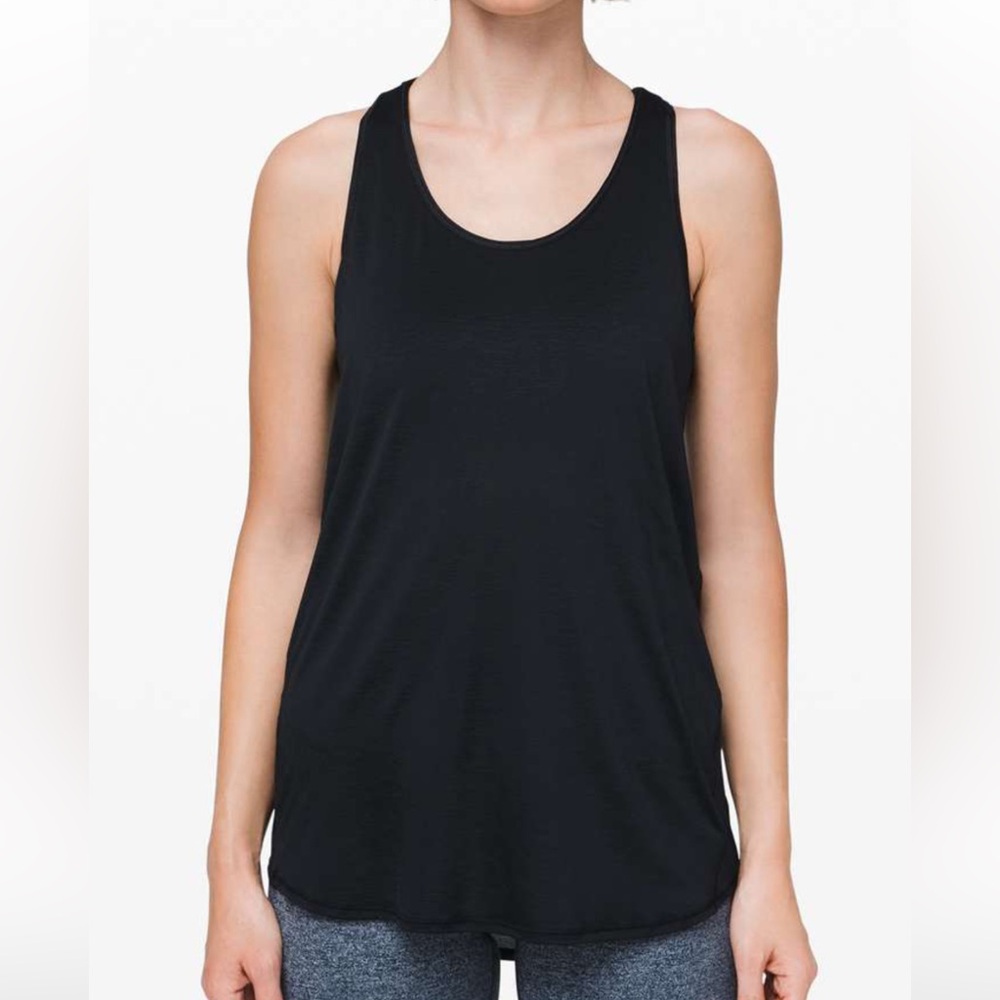 EUC LULULEMON ESSENTIAL TANK PLEATED - SIZE 0